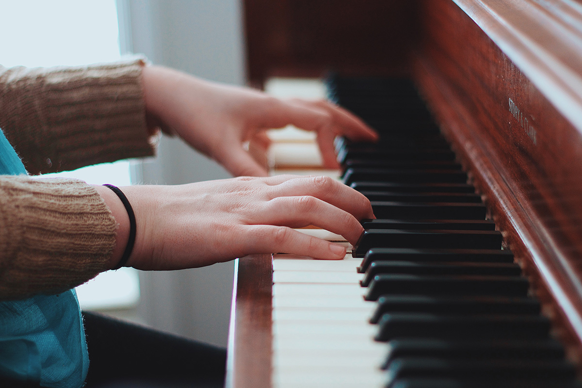 Read more about the article The Benefits of Learning Piano