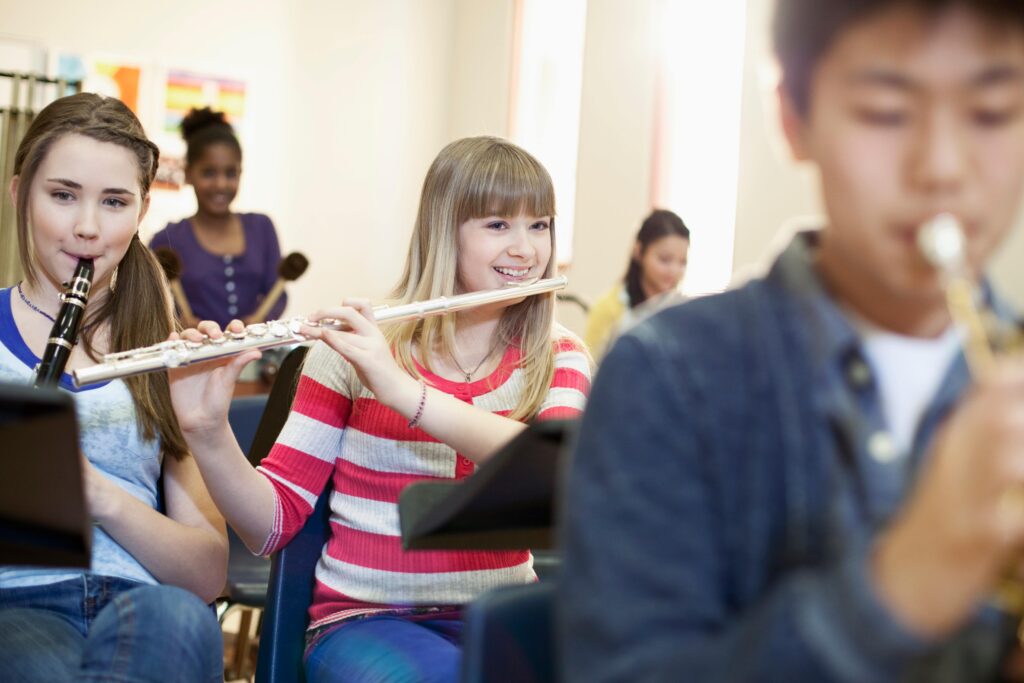 Kids playing instruments.